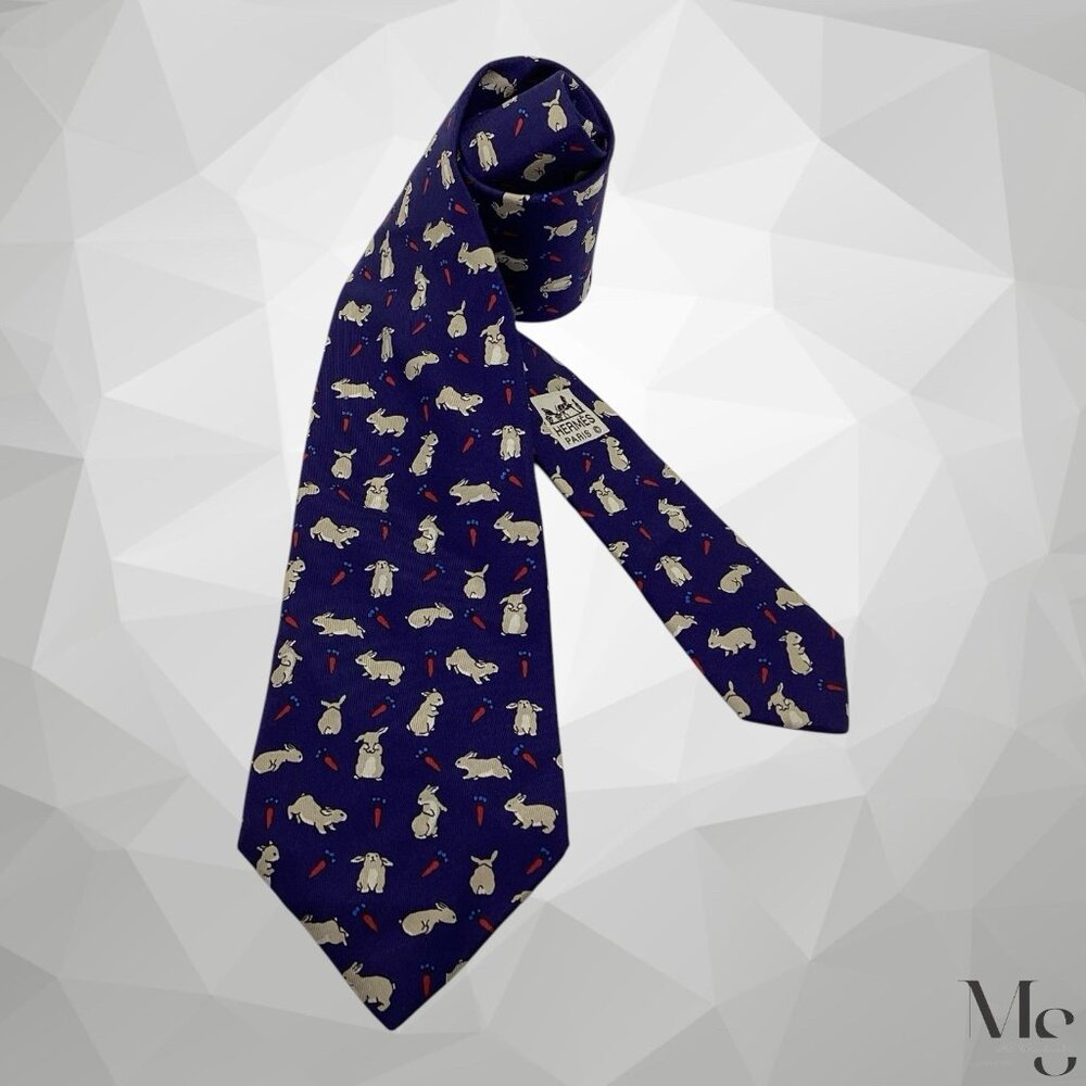 HERMES PARIS Rabbit & Carrot Print Luxury Silk Tie Made In France 55”-3.5" NWOT